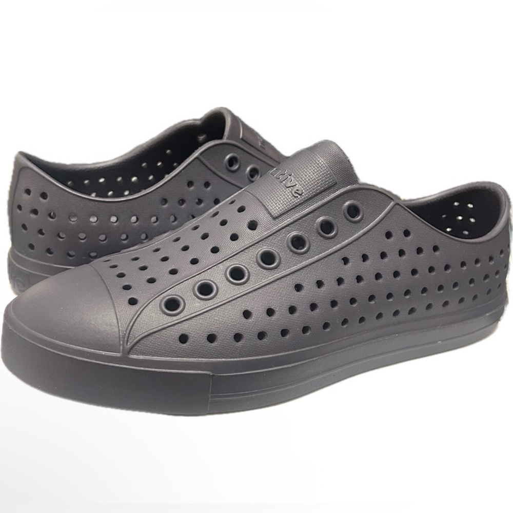 🆕 Native Size 7 Women’s /5 Men’s Jefferson Navy on Navy